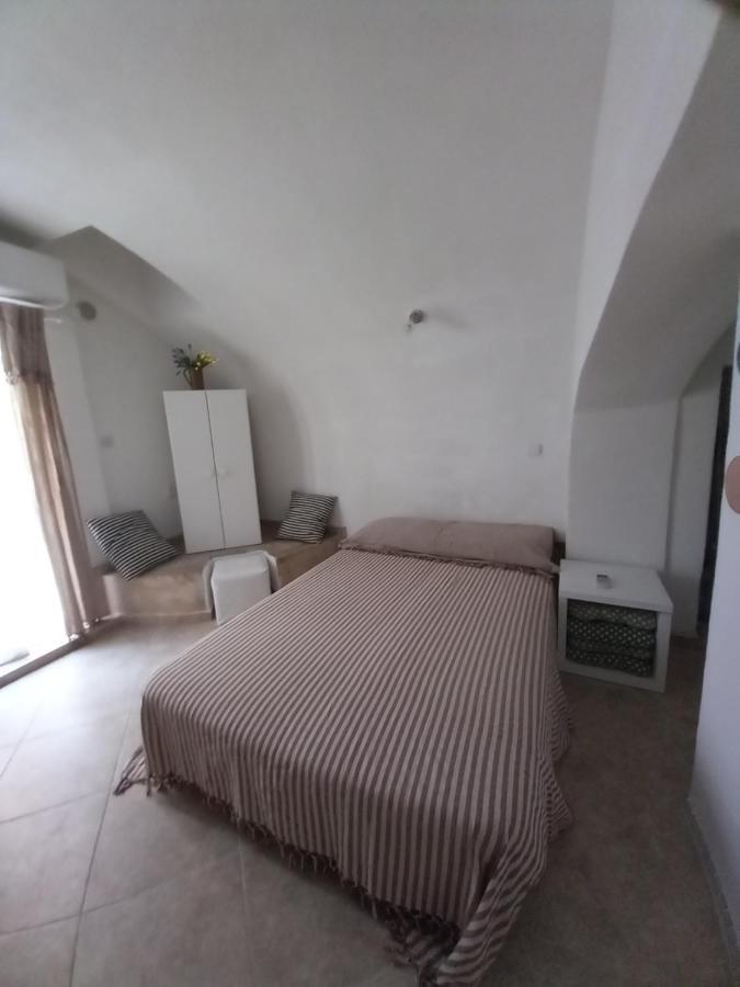 Bunari Studio Apartment Rovinj Buitenkant foto