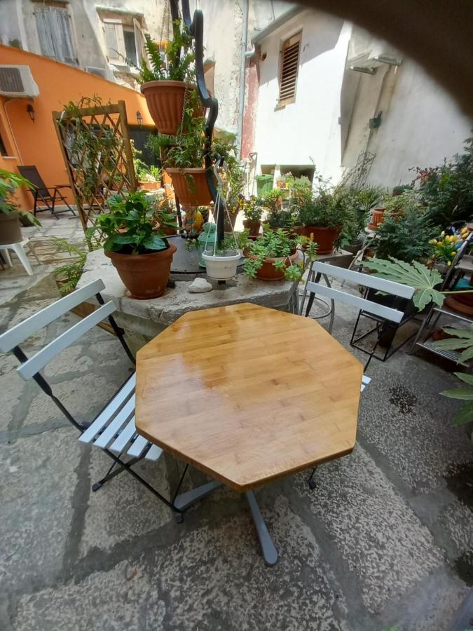 Bunari Studio Apartment Rovinj Buitenkant foto